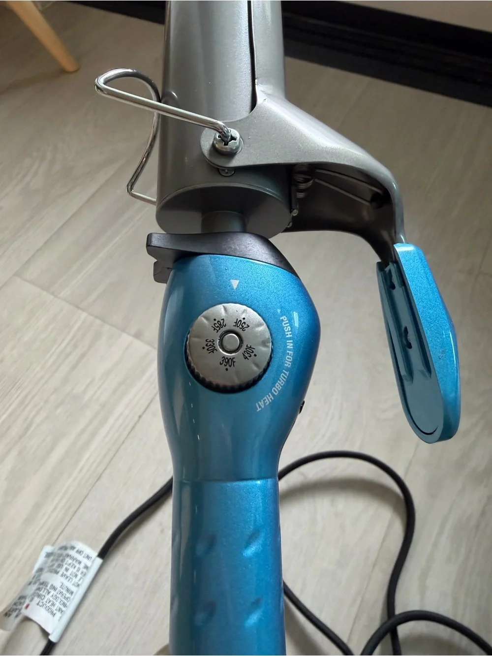 Turquoise Blue Curling Iron - Picture 4 of 5